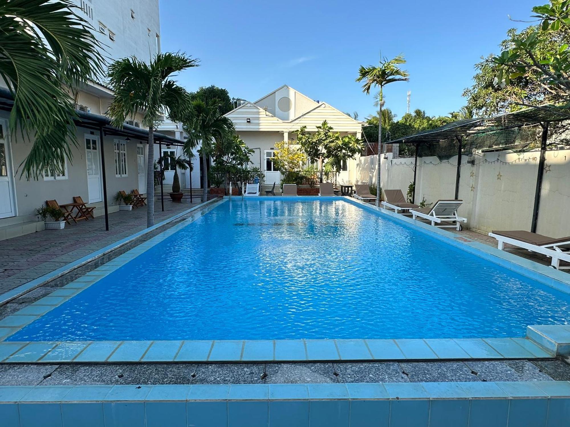 Pharos Guesthouse Муи Не Екстериор снимка